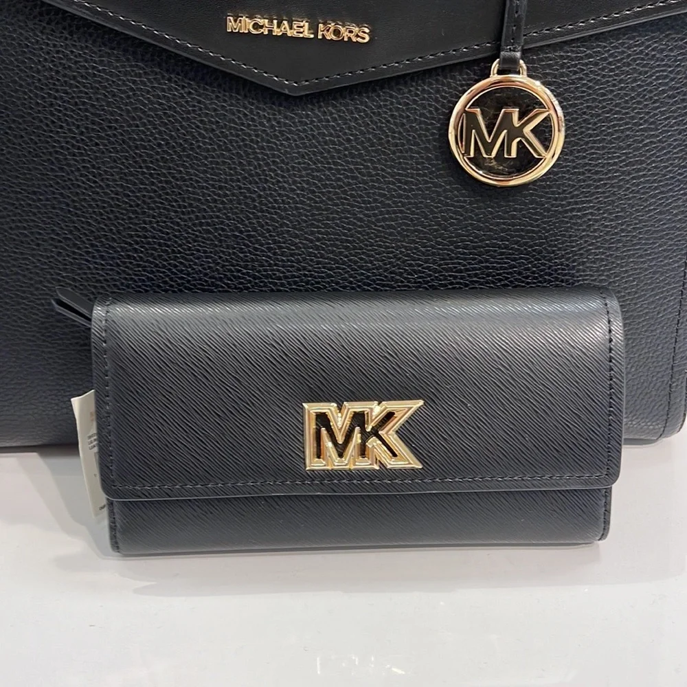 Michael Kors Mimi Large Saffiano Leather Bi-Fold Continental Wallet
Black 
NWT - Picture 6 of 16